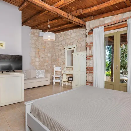 Hotel Petrino Eco Village Afytos