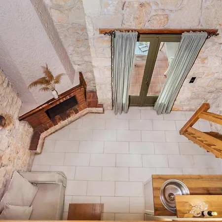 Petrino Eco Village 4* Afytos