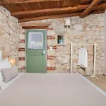 Petrino Eco Village 4*