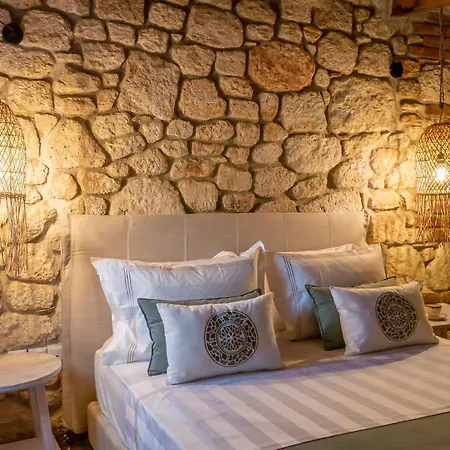 Szálloda Petrino Eco Village 4*