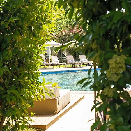 Hotell Petrino Eco Village