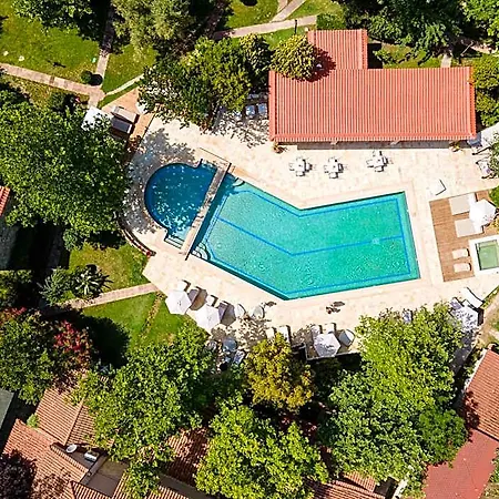 Petrino Eco Village