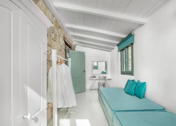 Petrino Eco Village 4* Афитос