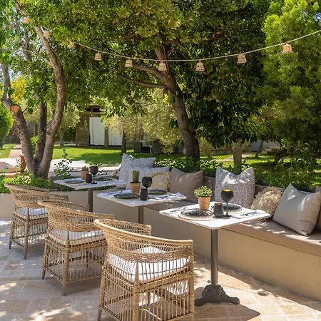 Hotell Petrino Eco Village Afytos