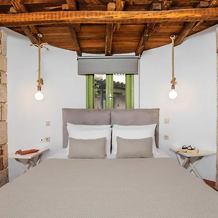 Hotel Petrino Eco Village 4*