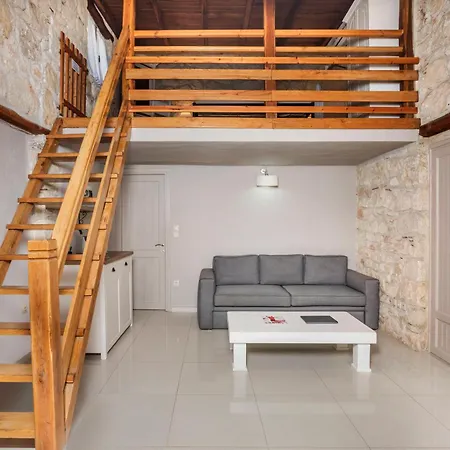 Petrino Eco Village Hotel