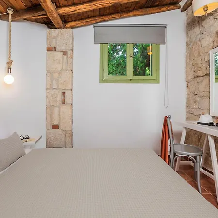 Hotel Petrino Eco Village Afytos