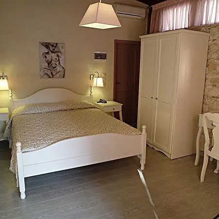 Hotell Petrino Eco Village Afytos