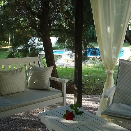 Petrino Eco Village 4* Afytos