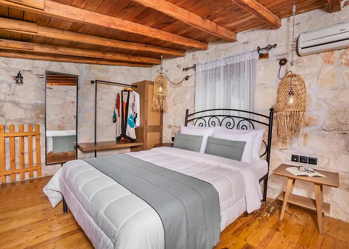 Petrino Eco Village Hotel Afytos