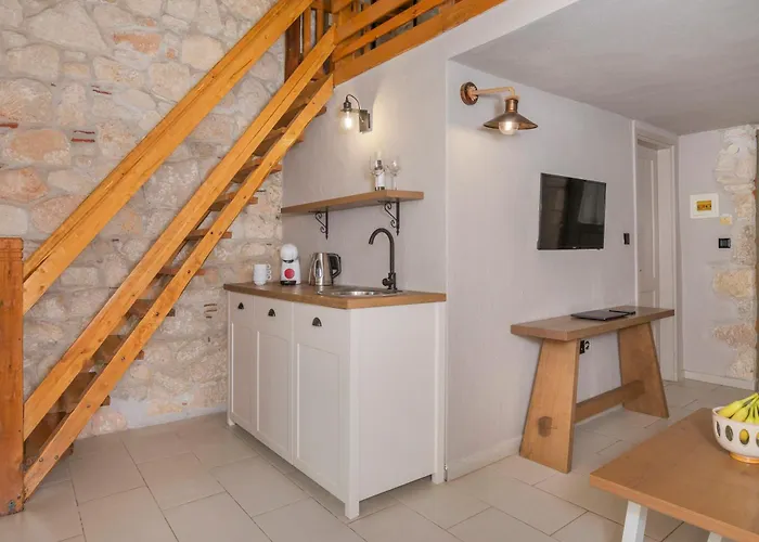 Petrino Eco Village Hotel Afytos